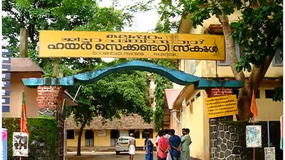 അറബിക് വിദ്യാര്ത്ഥികള്ക്കുള്ള മെഡല് വിതരണം തടഞ്ഞ ബിജെപി നടപടി വിവാദമാകുന്നു