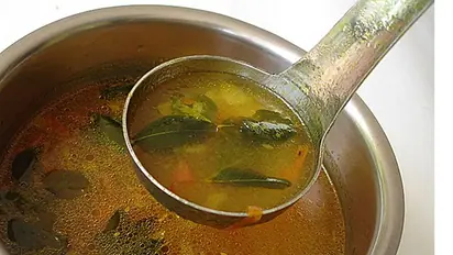 சளி இருமலுக்கு அருமருந்து துளசி ரசம்.. எப்படி செய்யணும் தெரியுமா?