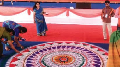 ಧರ್ಮ ಸಂಸದ್'ನಲ್ಲಿ ಸಾವಿರಾರು ಸ್ವಯಂ ಸೇವಕರು