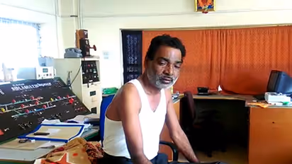 ಕಂಠಪೂರ್ತಿ ಕುಡಿದು ಪ್ರಯಾಣಿಕರಿಗೆ ಸತಾಯಿಸುವ ರೈಲ್ವೆ ಸ್ಟೇಷನ್ ಮಾಸ್ಟರ್