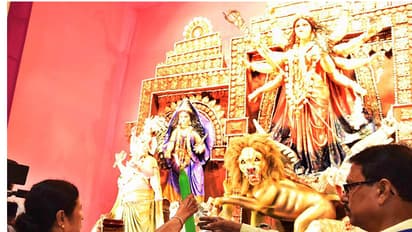 ದುರ್ಗಾ ಪೂಜೆಗೆ ಹಾಡು ಬರೆದ ಮಮತಾ ಬ್ಯಾನರ್ಜಿ