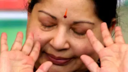 പുരട്ചി തലൈവിയുടെ സമാനതകളില്ലാത്ത പ്രതികാരങ്ങള്‍!!!