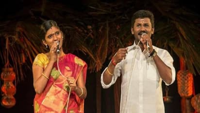 சொந்த ஊரில் சூப்பரா ஒரு வீடு கட்டி கிரகப்பிரவேசம் செய்த செந்தில் கணேஷ் - ராஜலக்ஷ்மி..! குவியும் ரசிகர்களின் வாழ்த்து..!