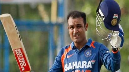 సెహ్వాగ్ అంటే భయపడింది...భయపెట్టింది ఈ పాకిస్థాన్ బౌలర్లే