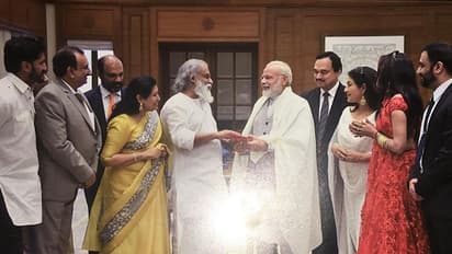 Yesudas, family meet PM Modi