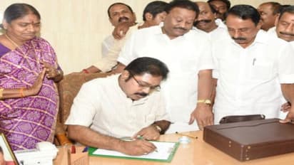 ஆர்.கே.நகரில் களம் இறங்கும் டிடிவி தினகரன்...? - பட்டையை கிளப்பும் பரபரப்பு பேட்டி