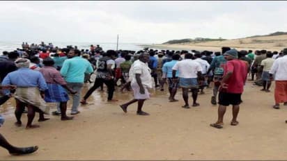 படகு கவிழ்ந்த விபத்தில் மாயமான 12 வயது சிறுமியின் உடல் கண்டுபிடிப்பு; பலி எண்ணிக்கை 10-ஆக உயர்வு…