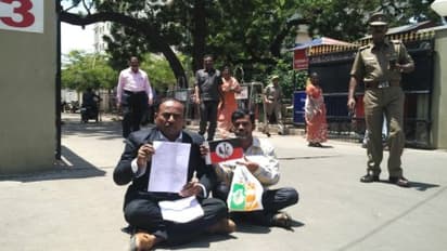 "ஒருத்தன் இருந்தாலும் முரட்டுத்தனமா மிரட்டுவோம்டா..!!" - கமிஷனர் அலுவலகத்தைக் கலக்கிய தீபா ஆதரவாளர்