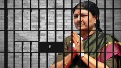 சிறைக்கு சென்ற அமைச்சர்கள் - சசிகலாவுடன் சந்திப்பு