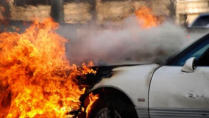 Ola cab driver sets car ablaze, wife dies, children injured