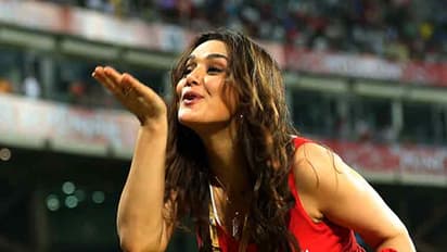 Preity Zinta is a meme-maker now. Here are 5 of our favourites