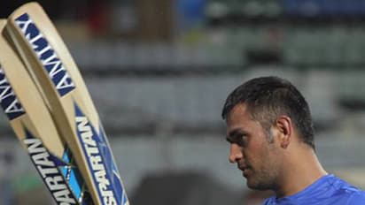 ಬೆಂಗಳೂರಲ್ಲಿ ಎಮ್ ಎಸ್ ಧೋನಿ ಕಠಿಣ ಅಭ್ಯಾಸ