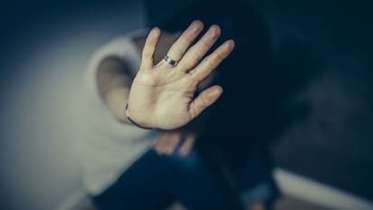 মাইসুরুতে নির্ভয়া - গণধর্ষিতা ছাত্রী, বেধড়ক মার তাঁর প্রেমিককে, ২৪ ঘন্টা পরও অধরা দুষ্কৃতীরা