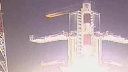 ఇస్రో గర్జన