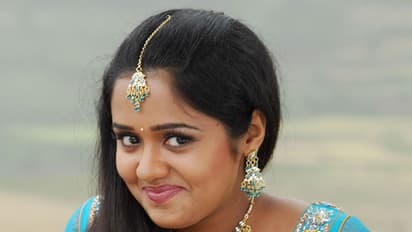 പൃഥ്വിരാജിന്റെ ടിയാനില് അനന്യയും!