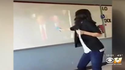 அதிபர் டிரம்பை கேலி செய்த இந்திய ஆசிரியர் ‘சஸ்பெண்ட்’