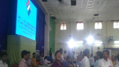 திமுக - அதிமுக இடையே மோதல்...! வாக்கு எண்ணிக்கை தற்காலிக நிறுத்தம்...