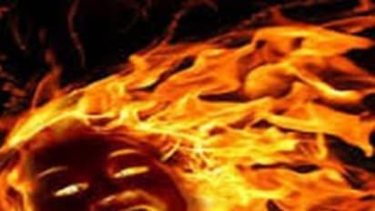 యువతిపై పెట్రోల్ పోసి నిప్పంటించిన ఉన్మాది