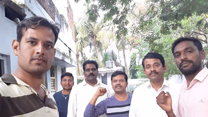 జనగాం లో భారీగా జెఎసి నేతల అర్ధరాత్రి అరెస్టు