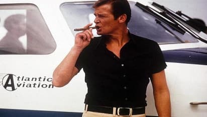 007 பாண்ட்… ‘ஜேம்ஸ்பாண்ட்’ நடிகர் ரோஜர் மூர் காலமானார்...