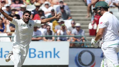 ಭುವಿ ದಾಳಿಗೆ ಕುಸಿದ ಹರಿಣಿಗಳು,ಸಾಧಾರಣ ಮೊತ್ತ ಪೇರಿಸಿದ ದ.ಆಫ್ರಿಕಾ: ಭಾರತಕ್ಕೂ ಆರಂಭಿಕ ಆಘಾತ