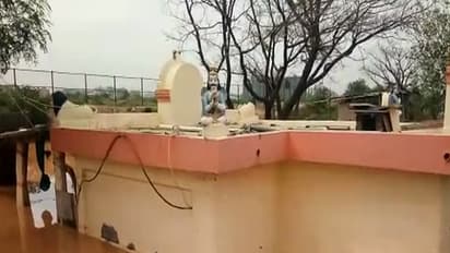 ಬೆಳ್ಳಂದೂರಿನ ದುಗ್ಗಲಮ್ಮ ದೇಗುಲ ಜಲಾವೃತ