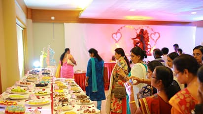 ഹൃദയ മാതൃകയിൽ 150 ഇനം ഡസേർട്ടുണ്ടാക്കി ഏഷ്യൻ ബുക്ക് ഒാഫ് റെക്കോഡ്