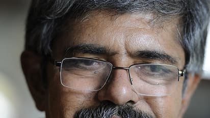 മലയാളസിനിമയിലെ യുവതാരങ്ങള്ക്ക് തിരക്കഥ മംഗ്ലീഷില് എഴുതിനല്കേണ്ട അവസ്ഥ: ചുള്ളിക്കാട്