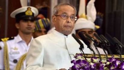 பிரணாப் பேச்சில் ‘சோனியாவின் பெயர் நீக்கம்... காங்கிரஸார் அதிர்ச்சி...