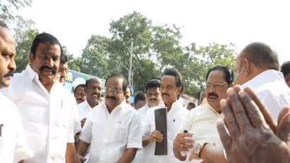 தமிழகத்தை ஆள்வது அதிமுகவா? பாஜகவா? சட்டசபையில் ஸ்டாலின் முழக்கம்.. திமுக எம்.எல்.ஏக்கள் வெளியேற்றம்!! சட்டசபை பரபரப்புகள்