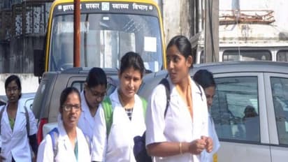 "மருத்துவ படிப்பில் 85% இட ஒதுக்கீடு அரசாணை ரத்து" - உயர்நீதிமன்றம் பரபரப்பு தீர்ப்பு!!