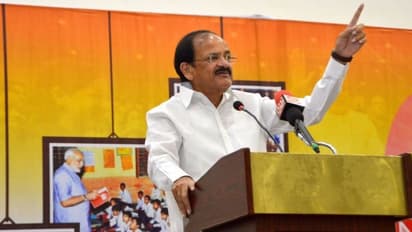 "மத ரீதியிலான இட ஒதுக்கீடு நாட்டுக்கு நல்லதல்ல" - வெங்கையா நாயுடு சர்ச்சை பேச்சு