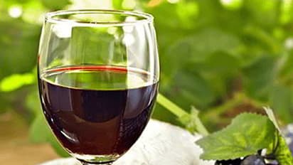 റെഡ്വൈന് ആരോഗ്യത്തിന് അത്ര ഹാനികരമല്ല!