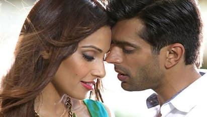 ബിപാഷ ബസുവിനെ ആശുപത്രിയില് പ്രവേശിപ്പിച്ചു