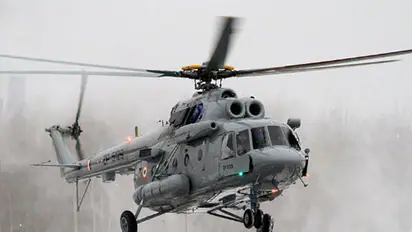 ఉత్తరాఖండ్లో కుప్పకూలిన హెలికాఫ్టర్: వరద సామాగ్రిని తీసుకెళుతుండగా...