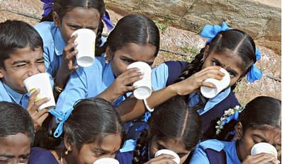 Ksheera Bhagya Milk: ಶಾಲಾ ಮಕ್ಕಳಿಗೆ ವಿತರಿಸೋ ಕೆನೆಭರಿತ ಹಾಲಿನ ಪುಡಿಗೆ ತಿಲಾಂಜಲಿ ಹಾಡಲಿದೆ ಸರಕಾರ