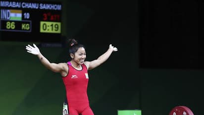 ಕಾಮನ್'ವೆಲ್ತ್ ಗೇಮ್ಸ್: ಚಿನ್ನಕ್ಕೆ ಮುತ್ತಿಕ್ಕಿದ ಮಣಿಪುರದ ಮೀರಾ