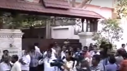 Delhi police on Dinakaran's cash trail in Chennai, to sniff through B'luru-Kochi