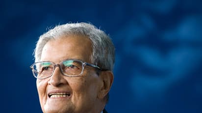 പിന്നെയവര്‍ അമര്‍ത്യാ സെന്നിനെ തേടിവന്നു