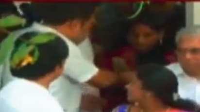 కొండగట్టుకు బయలుదేరిన పవన్