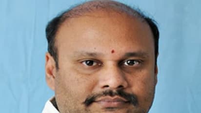 కరోనా సోకించే కేంద్రాలను జగన్ ప్రభుత్వమే ఏర్పాటుచేస్తోంది: మాజీ మంత్రి ఫైర్