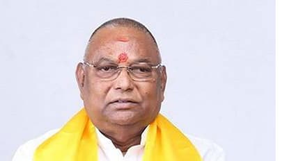 ఫస్ట్ కేసీఆర్ నెక్స్ట్ జగన్, బీజేపీ ప్లాన్ లీక్ చేసిన రాయపాటి: బాబుపై సంచలన వ్యాఖ్యలు