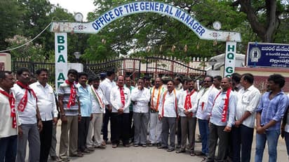 సింగరేణి కార్మికులకు బోనస్: బిజెపి వ్యూహానికి కేసీఆర్ కౌంటర్