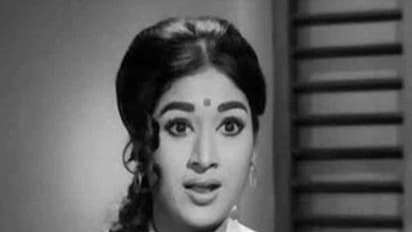 సాయం కోసం వెళితే వాణిశ్రీని అవమానించిన స్టార్ హీరో తండ్రి.. కష్టం తెలుసుకుని ఆదుకున్న కృష్ణం రాజు 