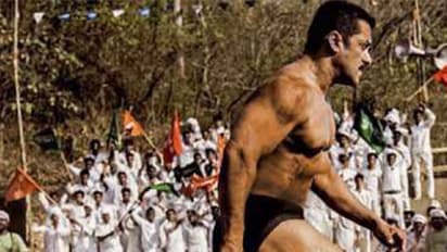 Shocking: Salman Khan's 'Sultan' look photoshopped?