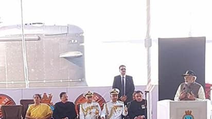 ഐഎൻഎസ് കൽവരി പ്രധാനമന്ത്രി രാജ്യത്തിന് സമർപ്പിച്ചു