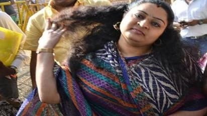 பயமா இருக்கு... சசிகலா, தினகரன் கேங்'கால் என் உயிருக்கு ஆபத்து... திரும்பி வந்த தீபா திடுக் தகவல்...