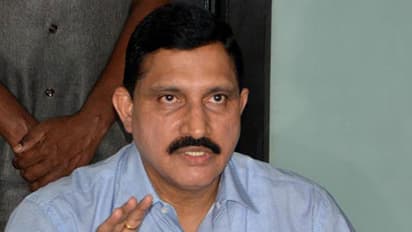 రాజధానిని మార్చాలనుకుంటే చెప్పండి, డొంక తిరుగుడు ఎందుకు: వైసీపీపై సుజనాచౌదరి ఫైర్