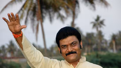 Karnataka: Two Congress leaders issued non-bailable warrant in iron ore export case