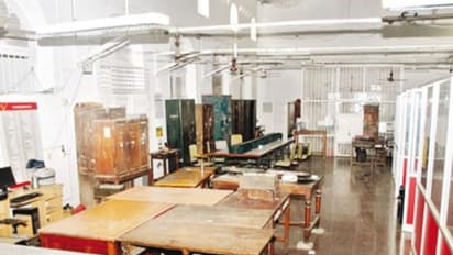 பத்து அம்ச கோரிக்கைகளை வலியுறுத்தி அஞ்சல் ஊழியர்கள் ஆர்ப்பாட்டம்; டல் அடிக்கும் அஞ்சலகங்கள்…